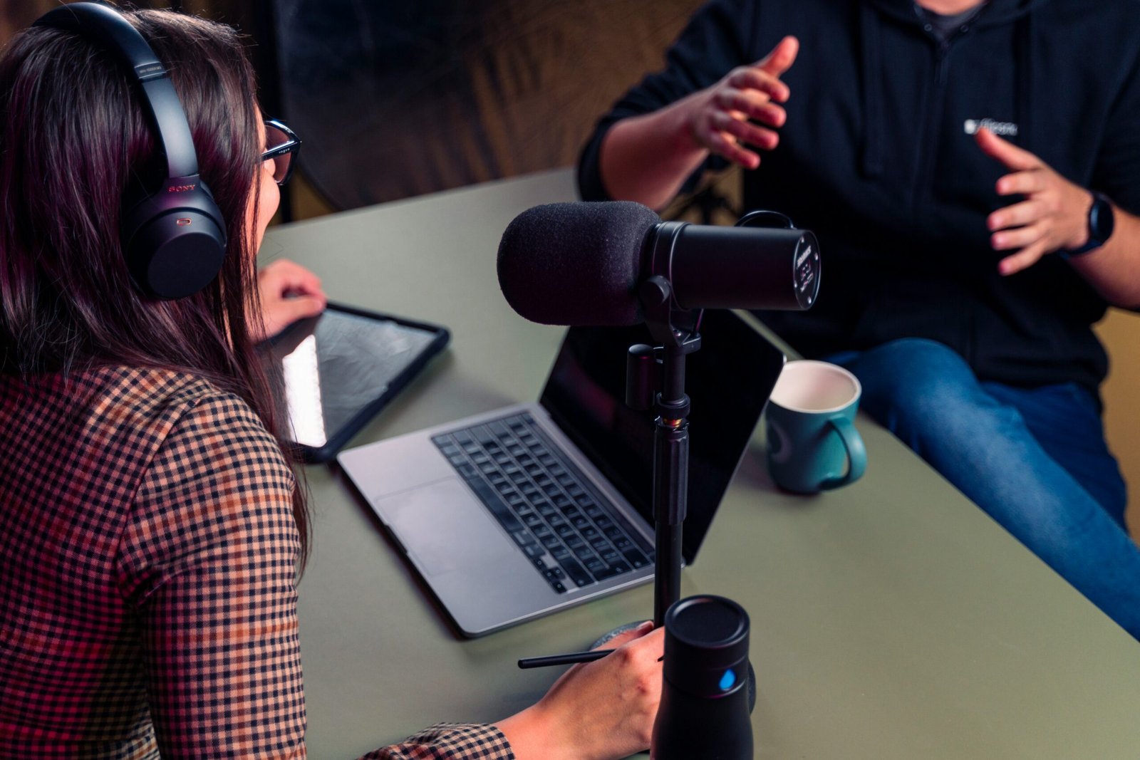 Choosing the Right Podcast Format (Audio, Video, or Both)